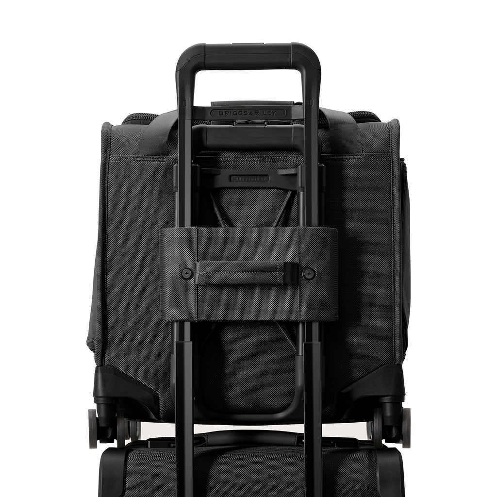 Black Softside Carry On Spinner Luggage D9416